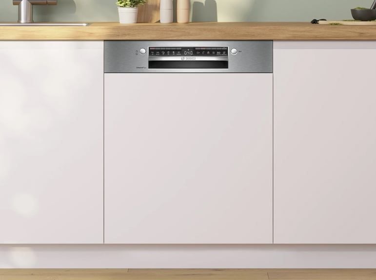 Lắp đặt âm tủ Máy Rửa Bát Bosch SMI4EVS08E Serie 4