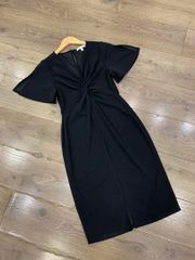 ĐẦM JOHN LEWIS ĐEN XOẮN EO