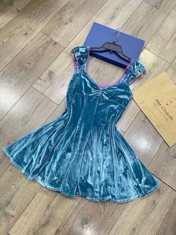 ĐẦM FREE PEOPLE  NHUNG XANH