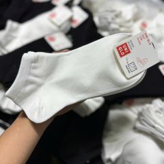 VỚ UNIQLO 1 SET 3 ĐÔI TRẮNG VÀ ĐEN