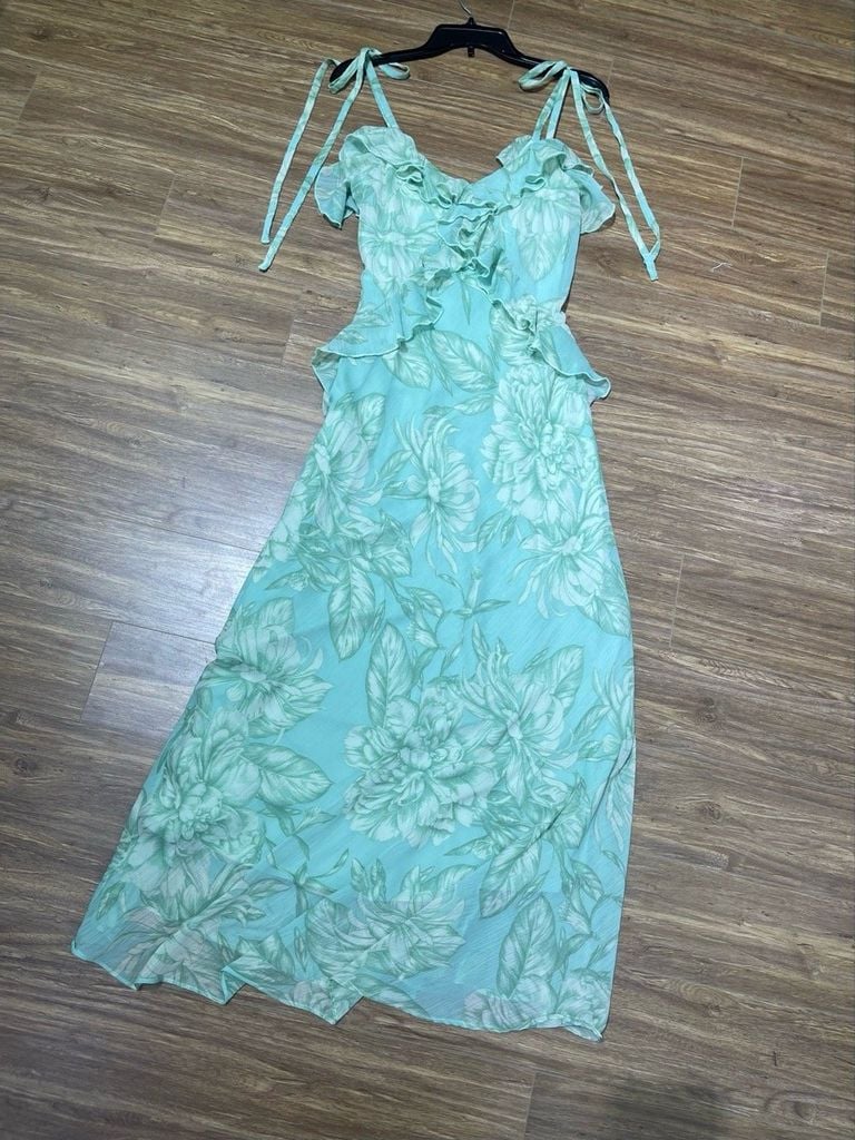 ĐẦM TAYLOR 2 MÀU