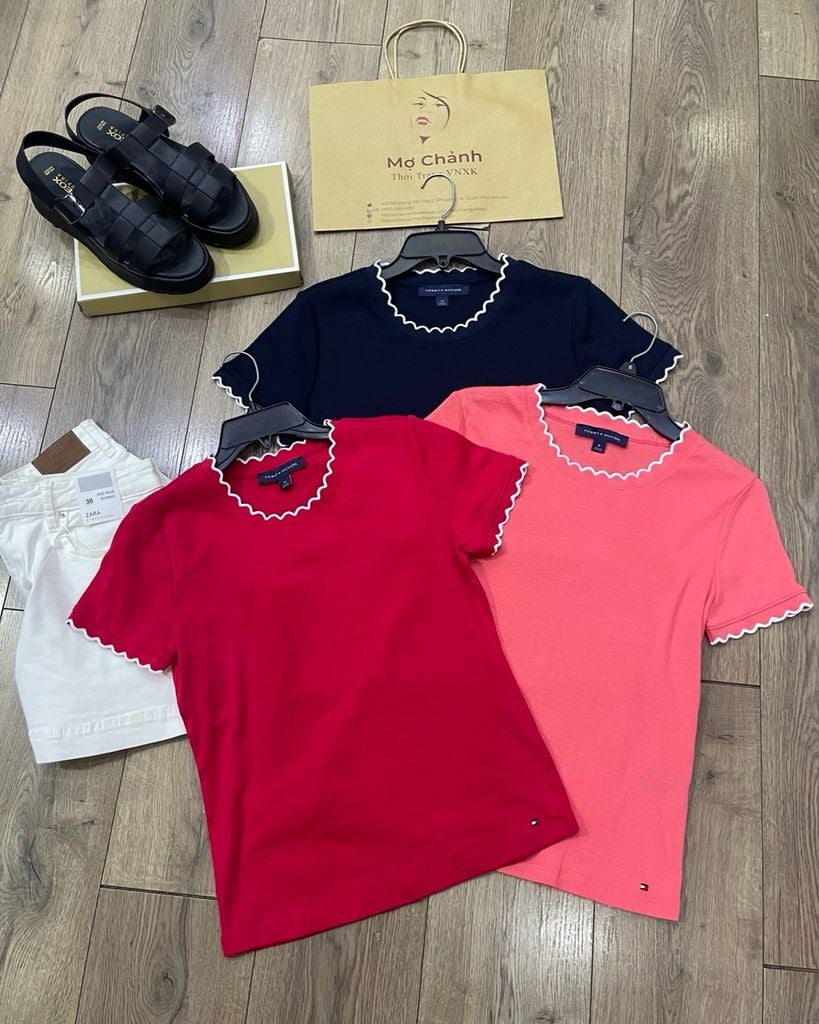 ÁO TOMMY CỔ VIỀN TRẮNG