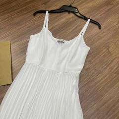 ĐẦM TAYLOR TRẮNG 2 DÂY XẾP LY