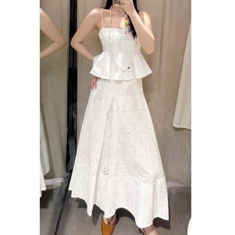 VÁY ZARA THÊU HOA TRẮNG
