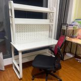  Bàn Làm Việc Kết Hợp Bảng Treo Đục Lỗ 