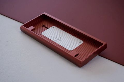 Riva V2 Burgundy Keyboard