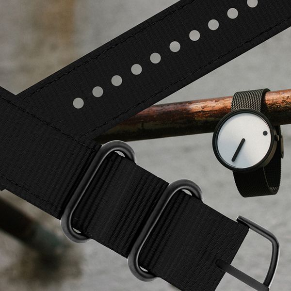  Đồng hồ Picto White & Black Dial / Matt Black Mesh Band 