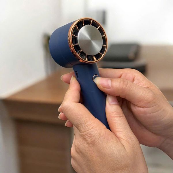 Quạt sò lạnh cầm tay Kakusee Nhật