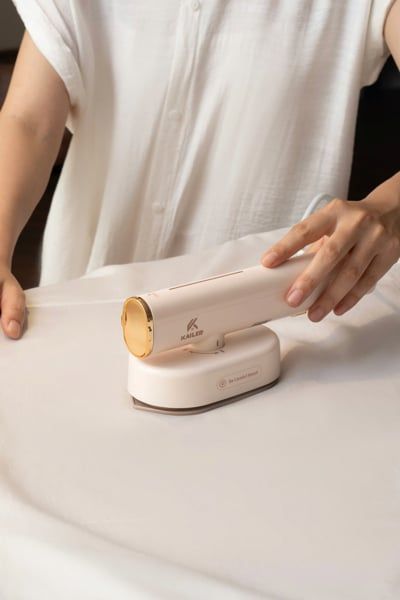 Bàn ủi hơi nước nhỏ gọn Kailer