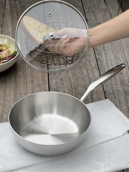 CHẢO INOX NGUYÊN KHỐI SÂU LÒNG TAY CẦM DÀI 5 LỚP CÓ NẮP KÍNH