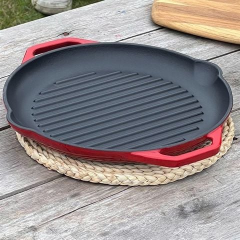 Chảo gang nướng Oceno 26cm màu đỏ