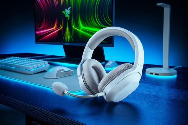 Tai nghe có khung choàng đầu kết hợp không dây Razer Barracuda X - Mercury White
