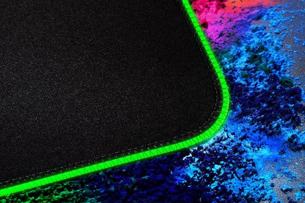 Tấm lót chuột Razer Goliathus Chroma Extended  - Soft Gaming Mouse Mat
