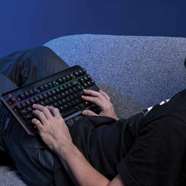 Bàn phím Asus ROG Claymore II