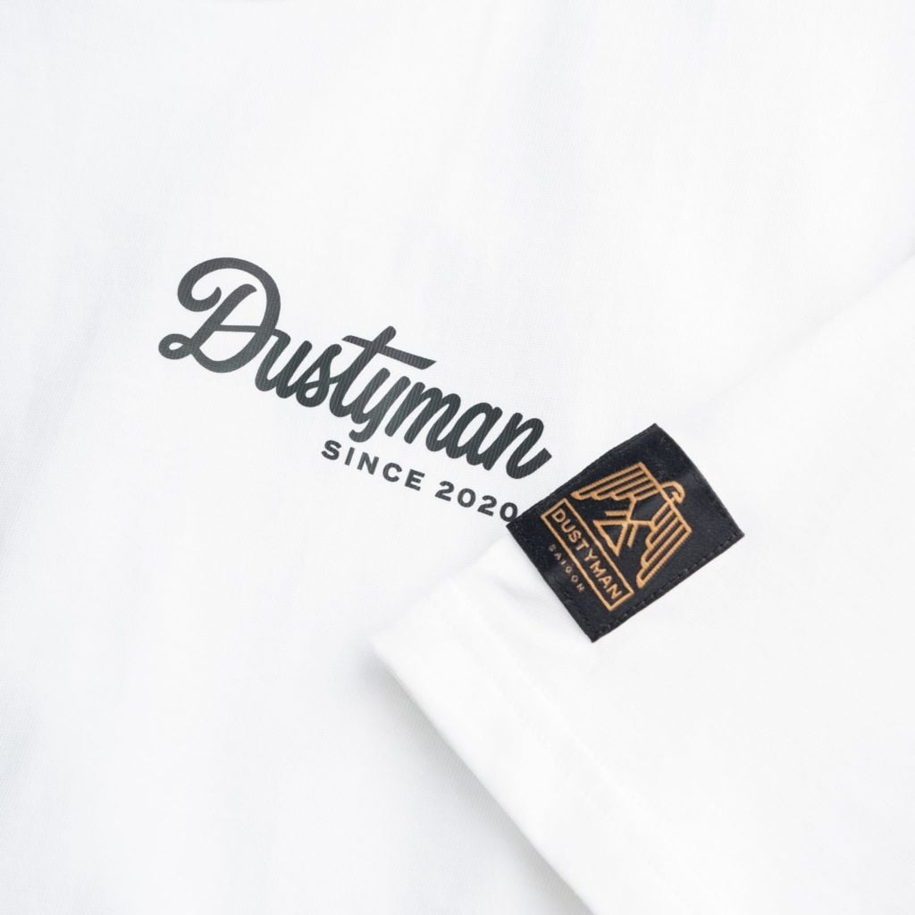 Áo Thun In Hình Signature Dustyman Regular Fit TP193