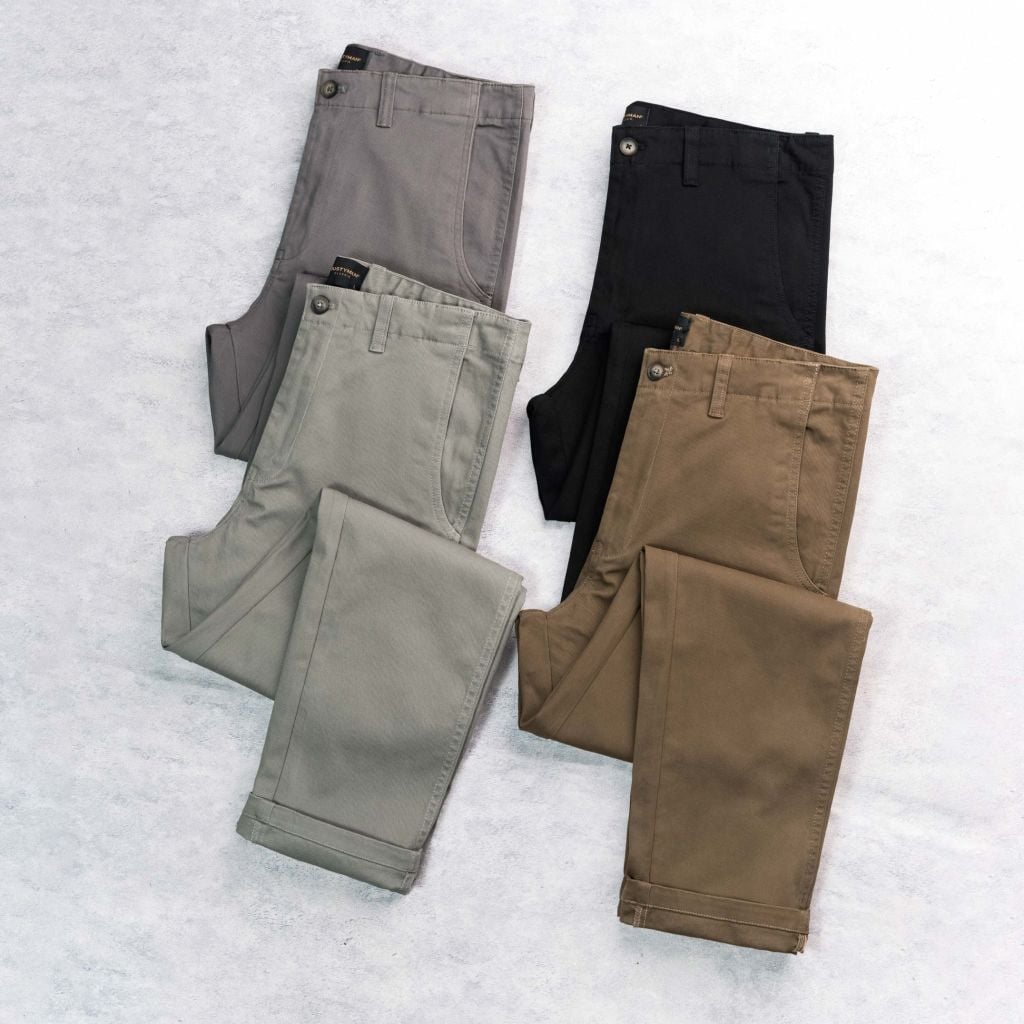 Quần Kaki Ôm Nhẹ Nam Dustyman Nova Slim Fit K685