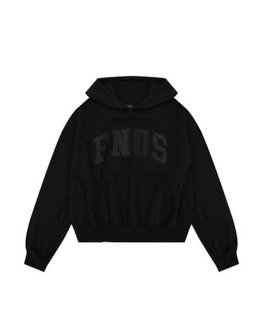 SS25 RÉVOLTE ET RAFFINEMENT