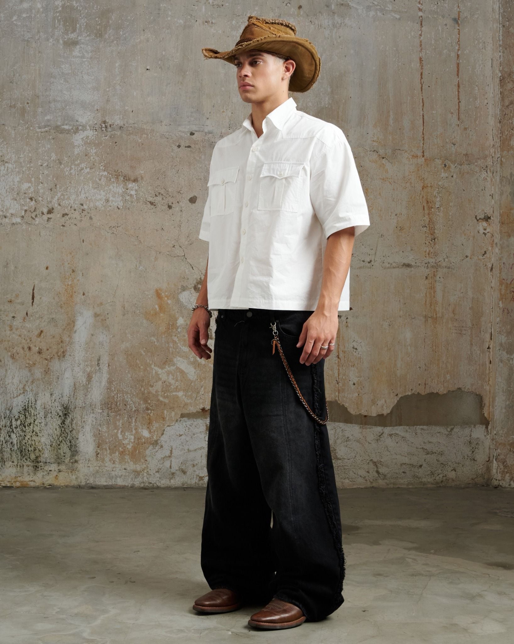  SH5 - SHORT-SLEEVE SHIRT WITH SLIGHT WRINKLE EFFECT - WHITE 