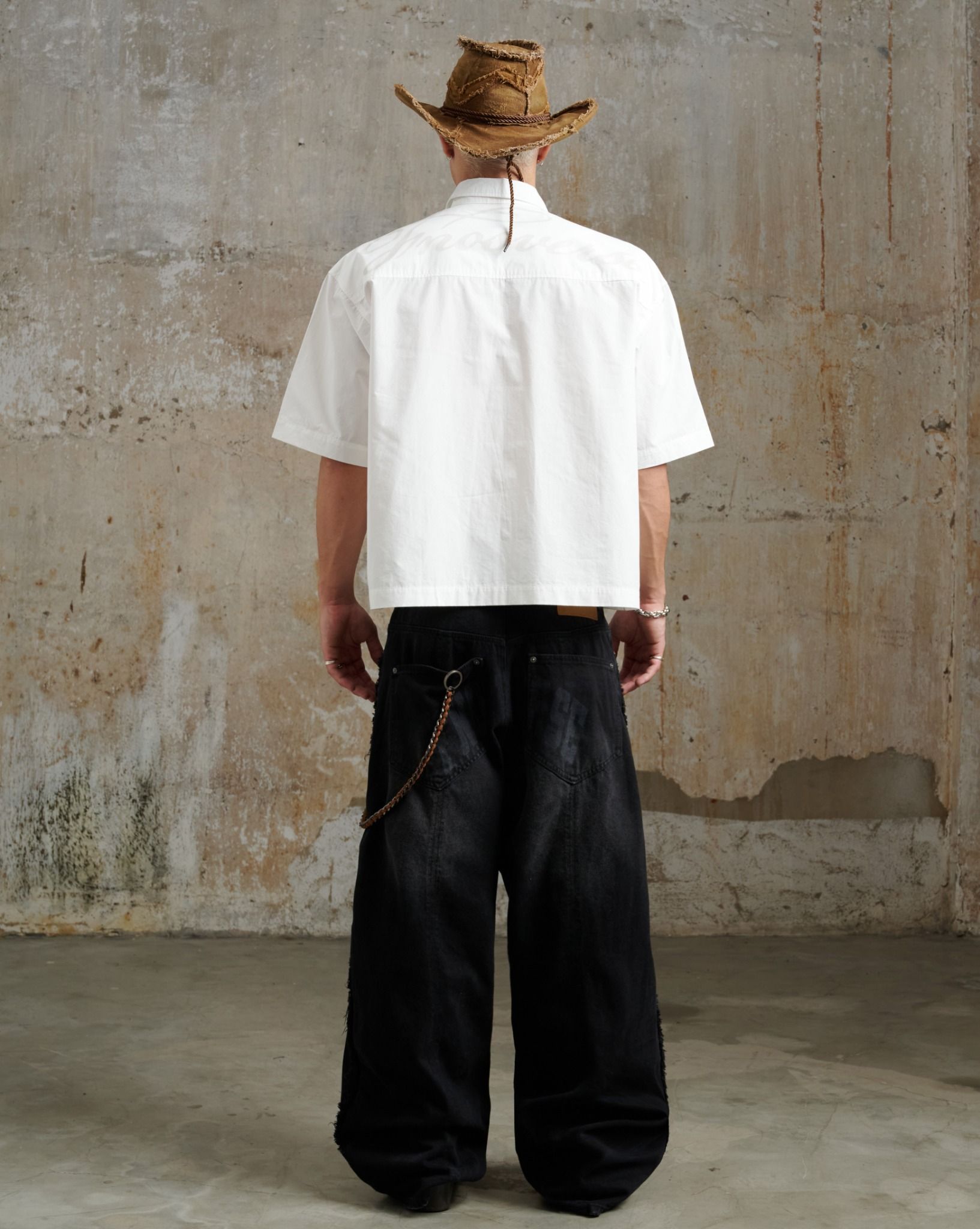  SH5 - SHORT-SLEEVE SHIRT WITH SLIGHT WRINKLE EFFECT - WHITE 