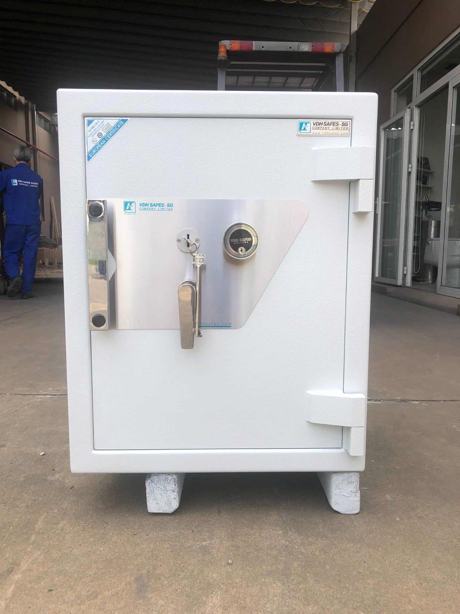  Két sắt VHD EURO II-140 