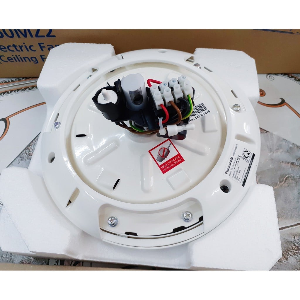 Quạt Trần Panasonic 3 cánh F-60MZ2
