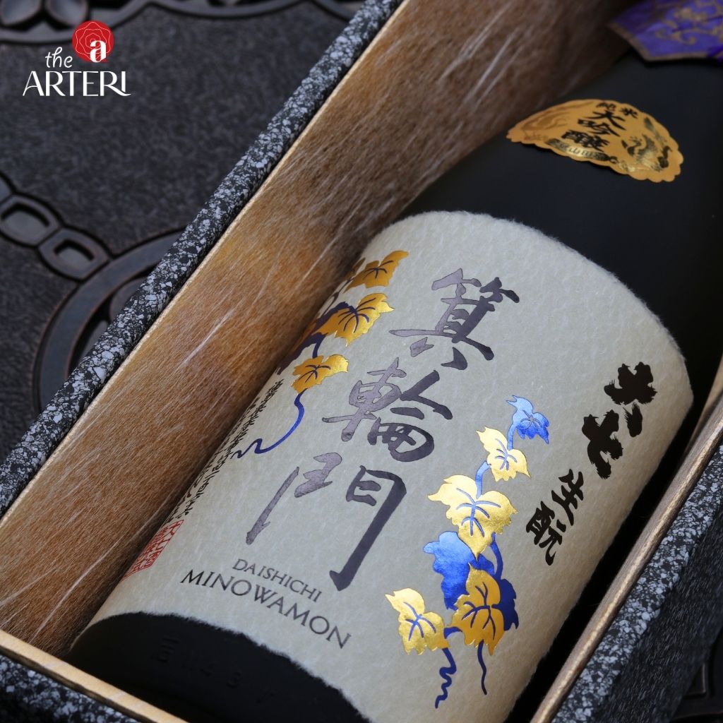 Hộp Quà Rượu Sake Kimoto Daishichi Minowamon 15% 1800ml
