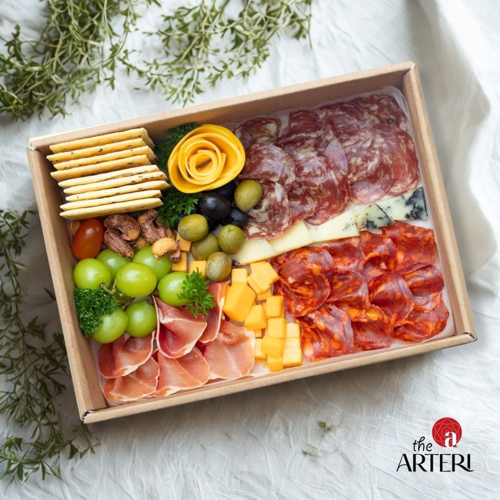 Happy Charcuterie Board - Cold Cuts Chuẩn Âu