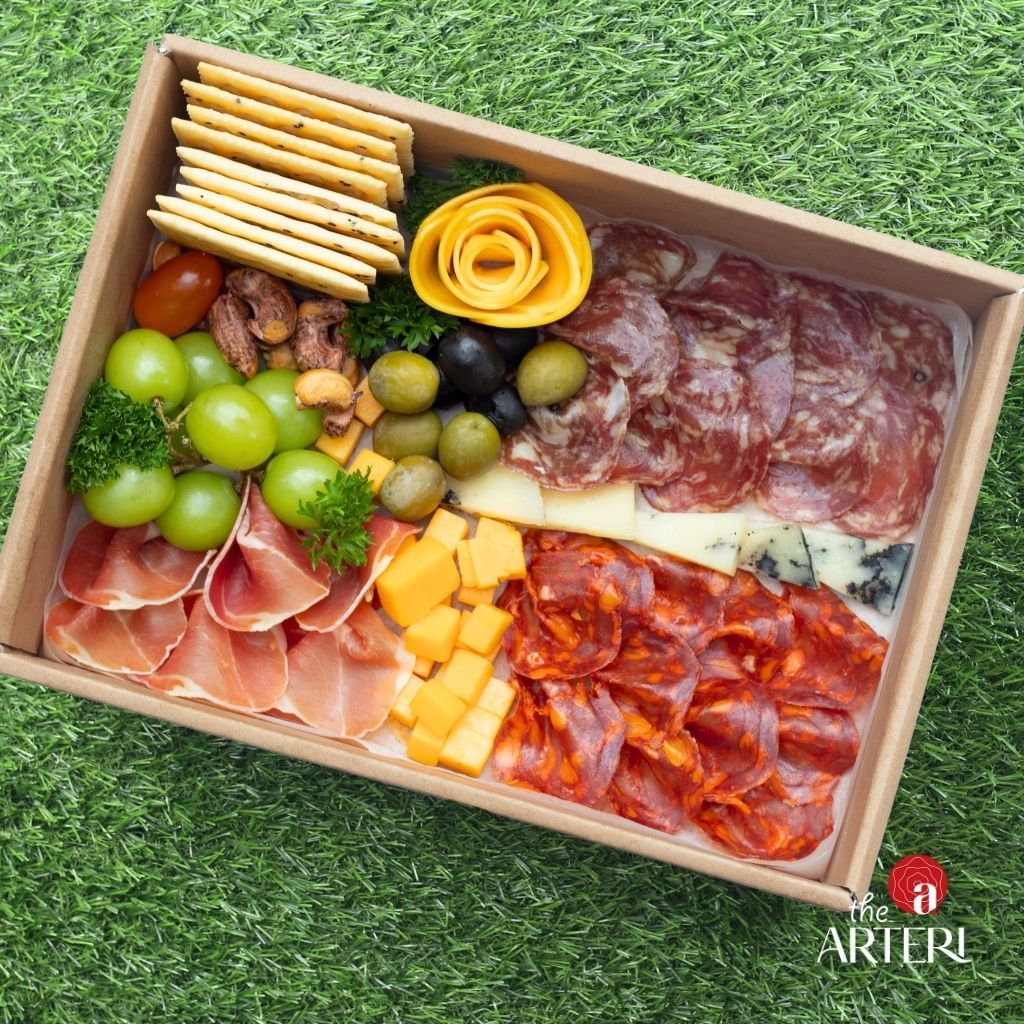 Happy Charcuterie Board - Cold Cuts Chuẩn Âu