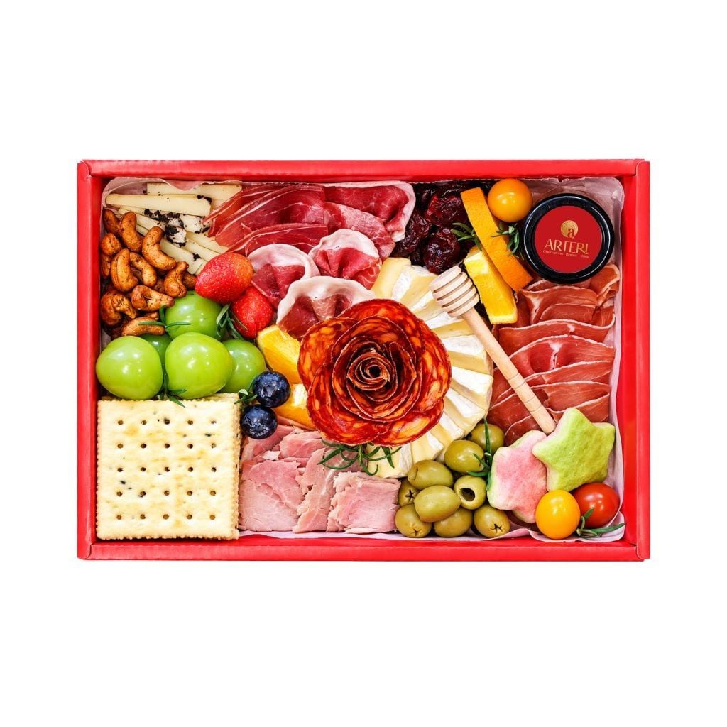 Funny Charcuterie Board - Cold Cuts Chuẩn Âu