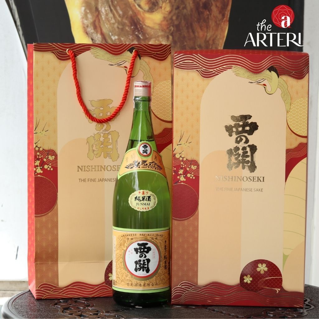 Hộp Quà Rượu Sake Nishino Seki Junmaishu 1800ml 15%