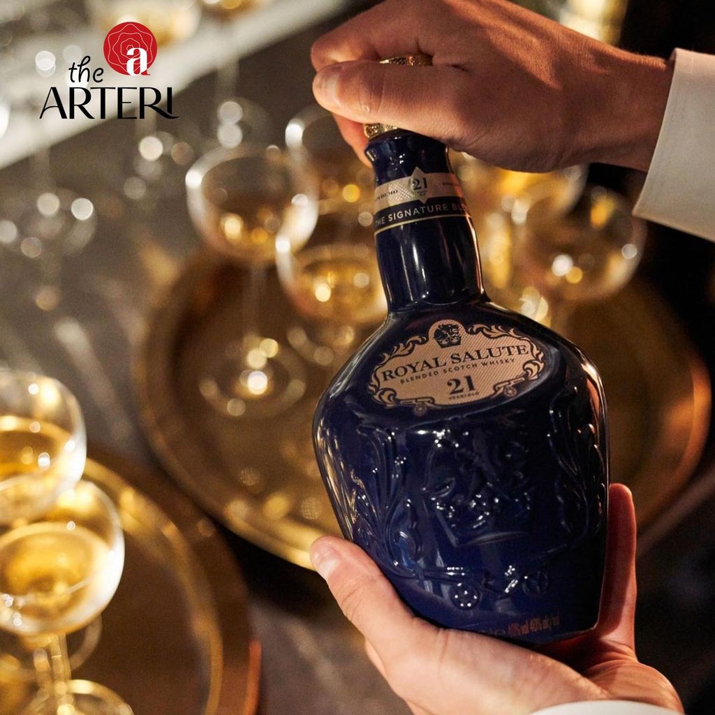 Rượu Whisky Chivas Regal 21 Royal Salute (40%) 700ML