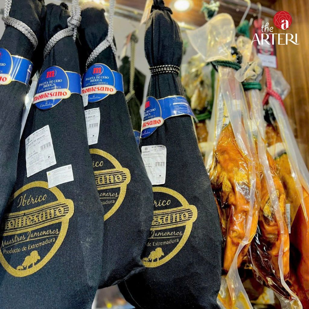 Đùi Trước Heo Muối Iberico Cebo 24 Tháng Có Xương Montesano