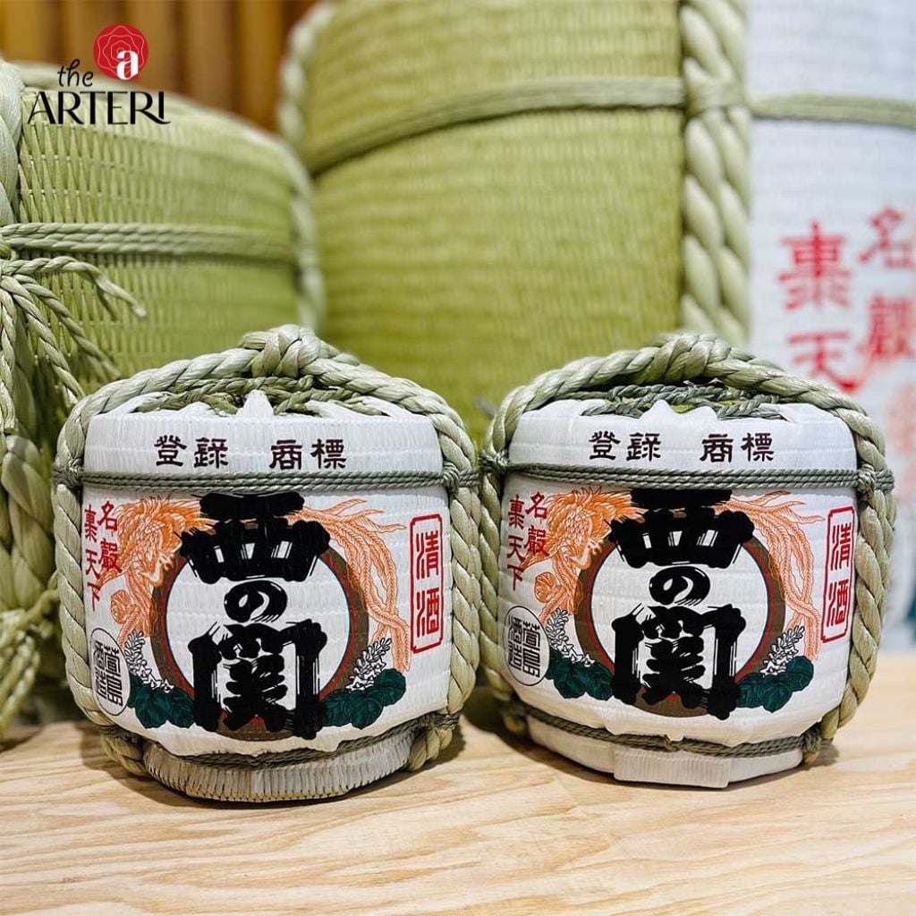 Rượu Sake Nishino Seki Hana Barrel Bình Cói 1800ml