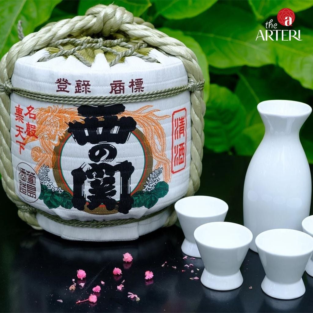 Rượu Sake Nishino Seki Hana Barrel Bình Cói 1800ml