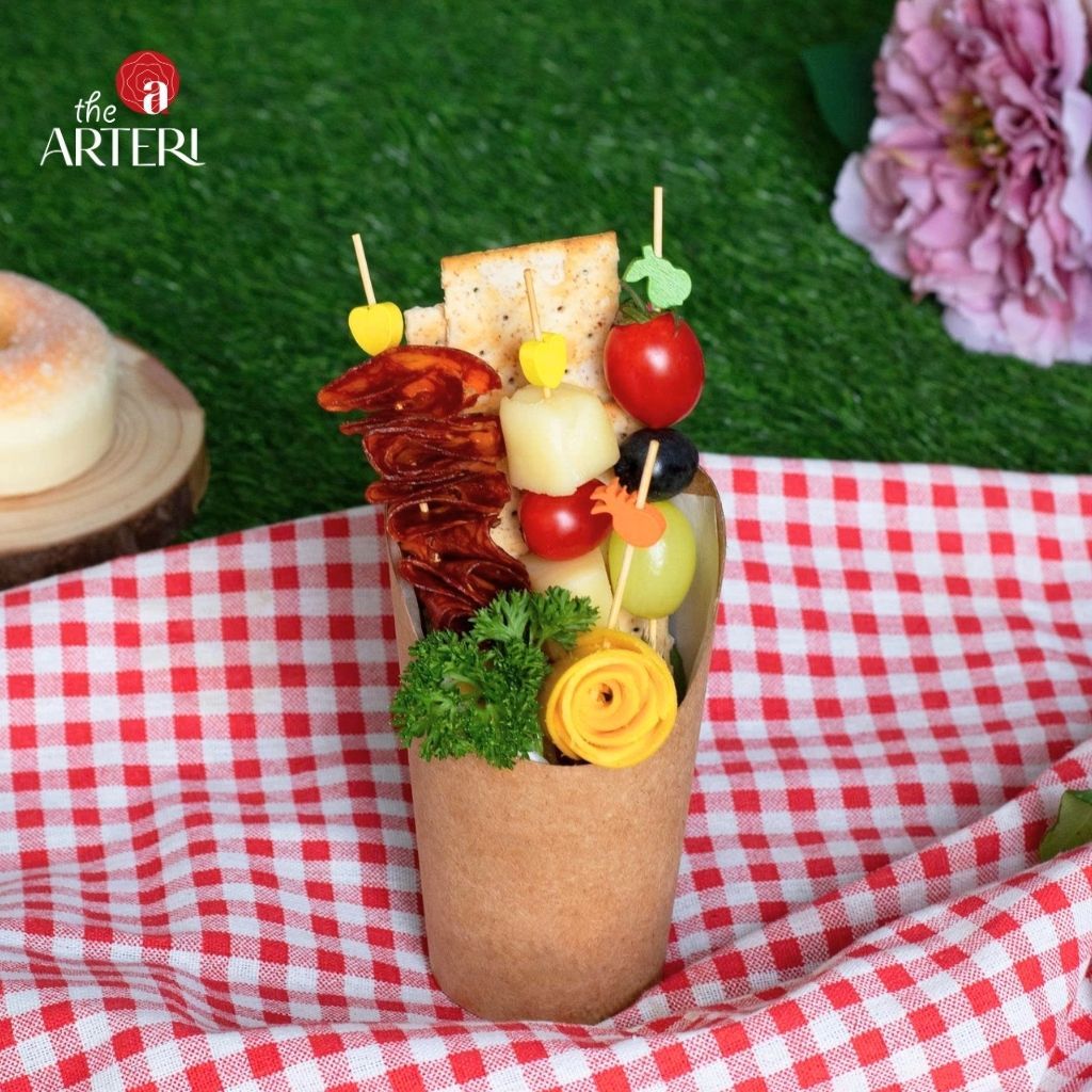 Mini Charcuterie Cup - Cold Cuts Chuẩn Âu