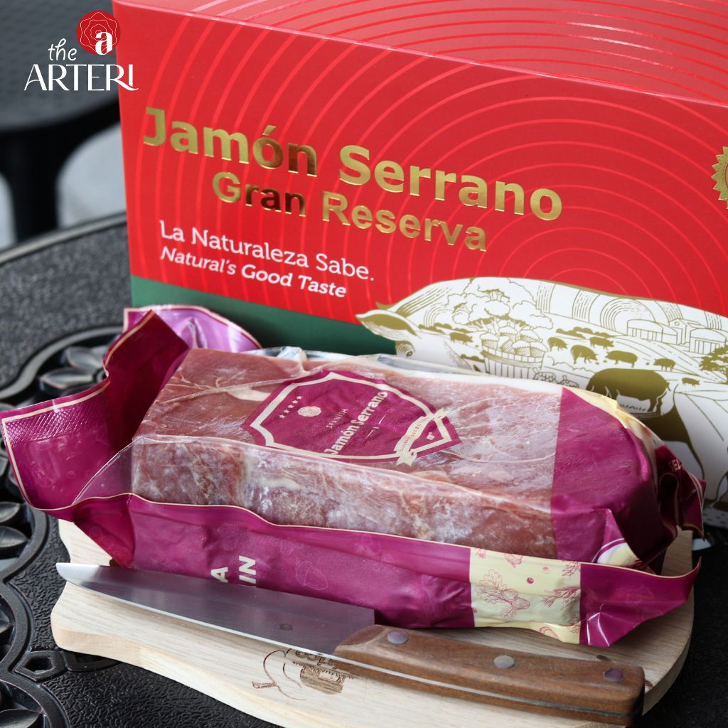 Hộp Quà 1kg Đùi Sau Heo Muối Serrano Gran Reserva Không Xương 18 Tháng Montesano