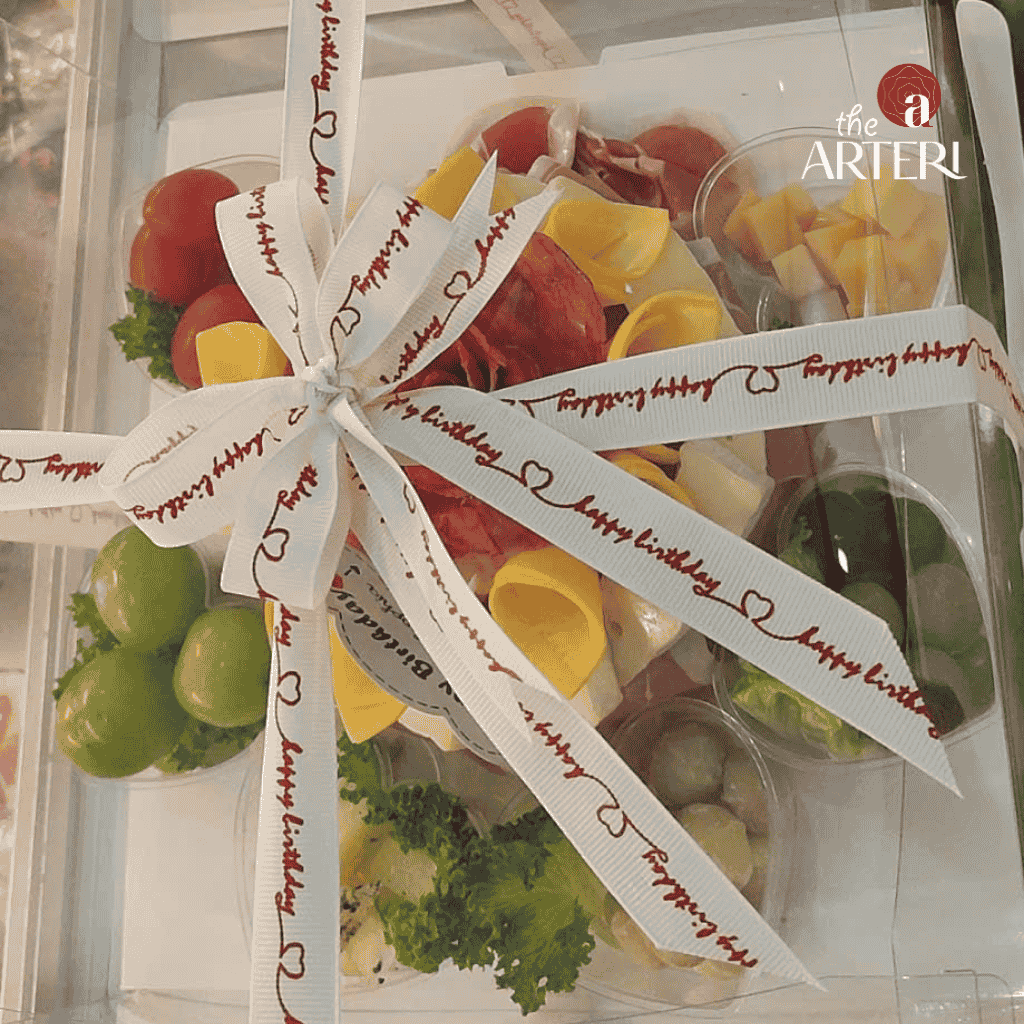 Bánh Sinh Nhật Classic Birthday Charcuterie