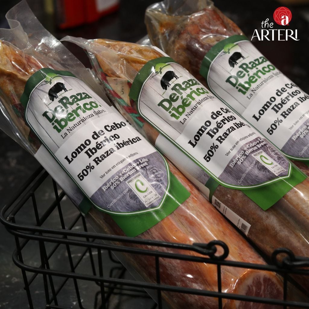 Thịt Thăn Loin Muối Iberico Cebo Nguyên Cây 0.6kg - 1kg DeRaza