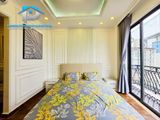Bán Nhà Quận 7 Có Thang Máy Ngang 8m Siêu Thoáng Full Nội Thất 5 Sao