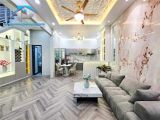 Bán Nhà Quận 7 Sát Quận 4 Ngang 7m Cực Hiếm Full Nội Thất