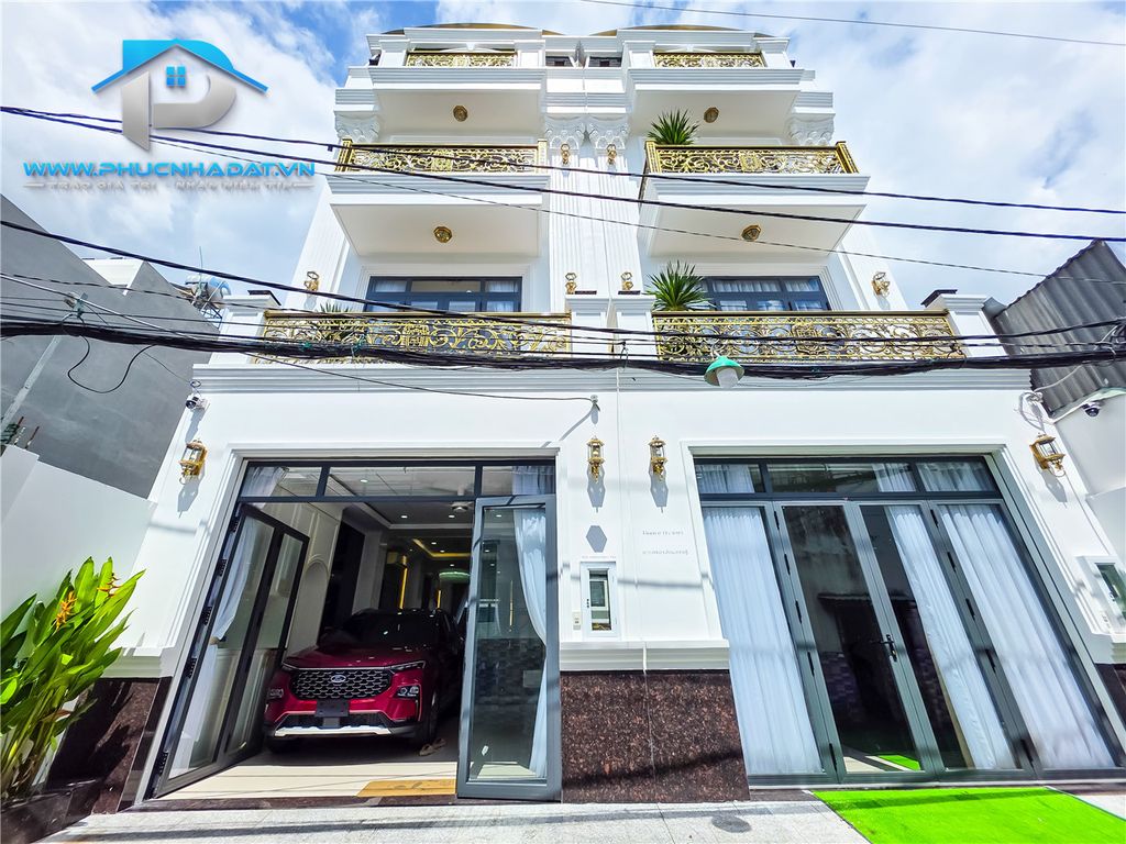 Không Thể Bỏ Qua Nhà Cổ Điển Phong Cách Luxury Huỳnh Tấn Phát Nhà Bè