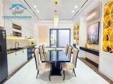 Phải Thật Nhanh Để Không Phải Đến Sau Nhà Phố Cổ Điển Luxury Nhà Bè