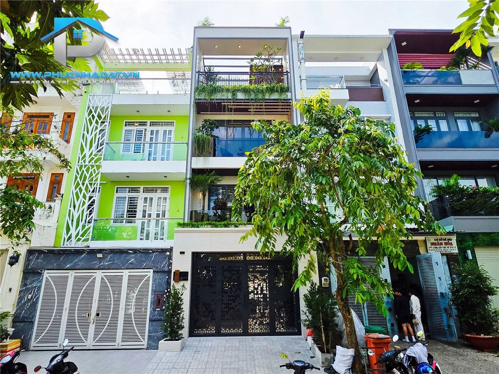 Sự Đẳng Cấp Cho Nhà Phố Hiện Đại Có Thang Máy Ngay Công Viên Quận 7