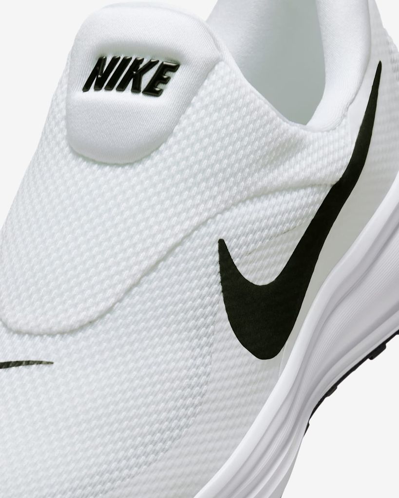 Giày chạy bộ Nike Revolution 8 EasyOn - HQ2414-100