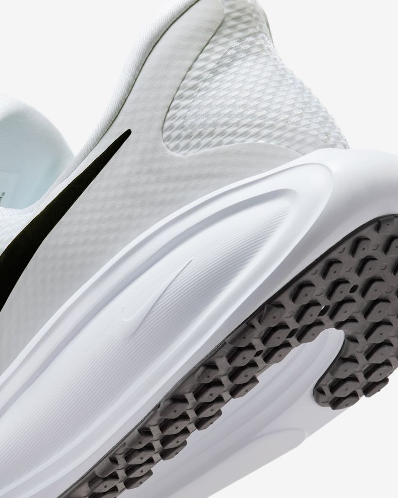 Giày chạy bộ Nike Revolution 8 EasyOn - HQ2414-100