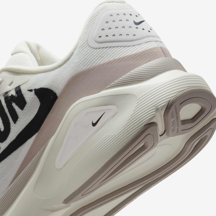 Giày chạy bộ NIKE STRUCTURE 26 RUN IB5698-100