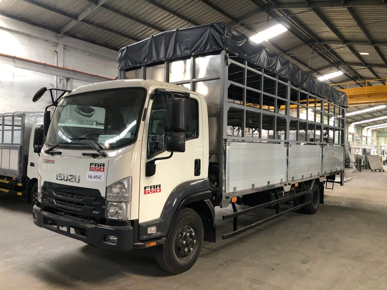  Isuzu FRR 650 Xe Chở Xe Máy 