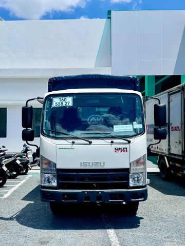 Isuzu QKR 270 Thùng Mui Bạt Bửng Nhôm Tải Trọng 2.7 Tấn