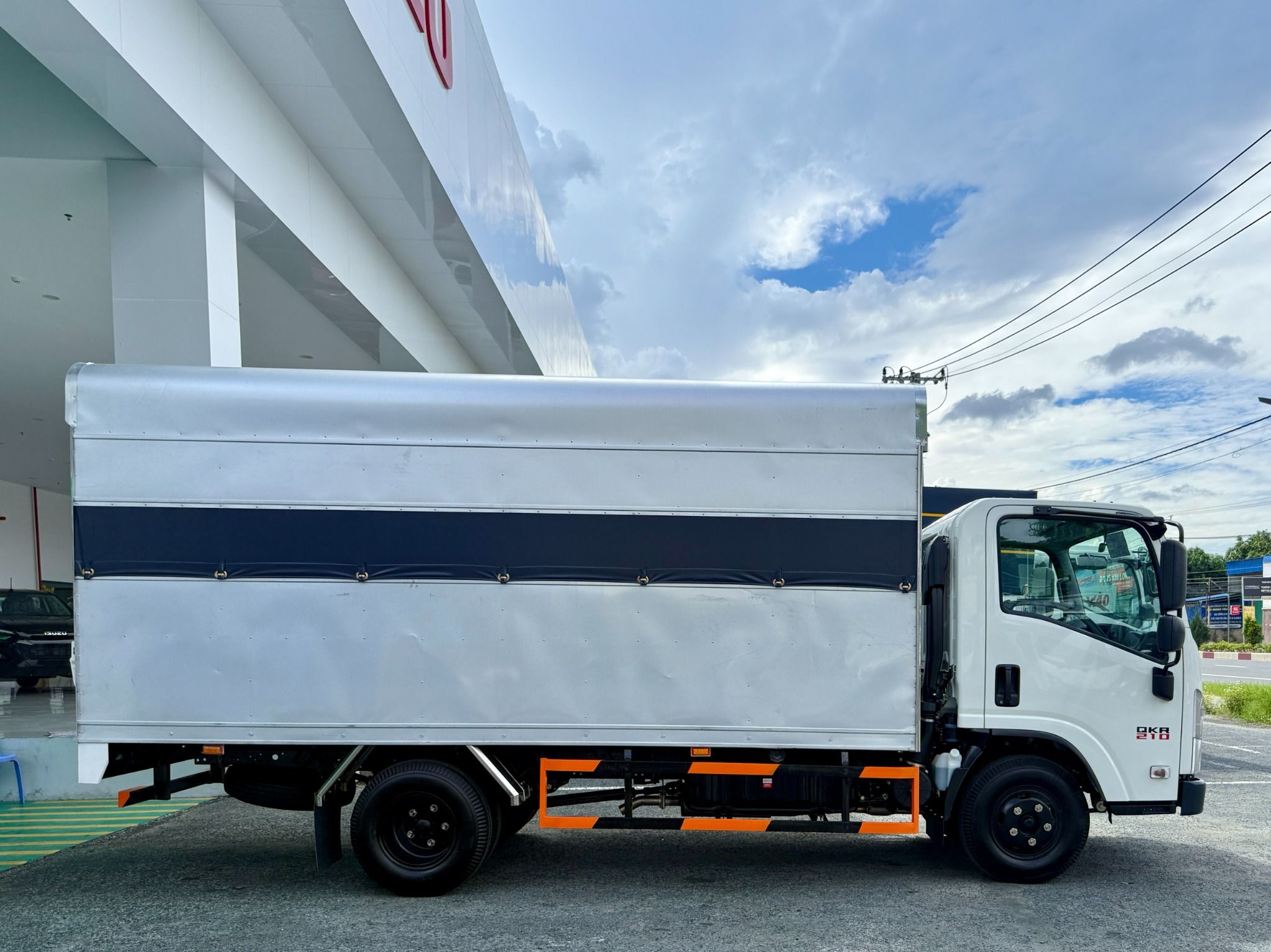  Xe Tập Lái Isuzu QKR 210 Euro 5 Hạng C1 