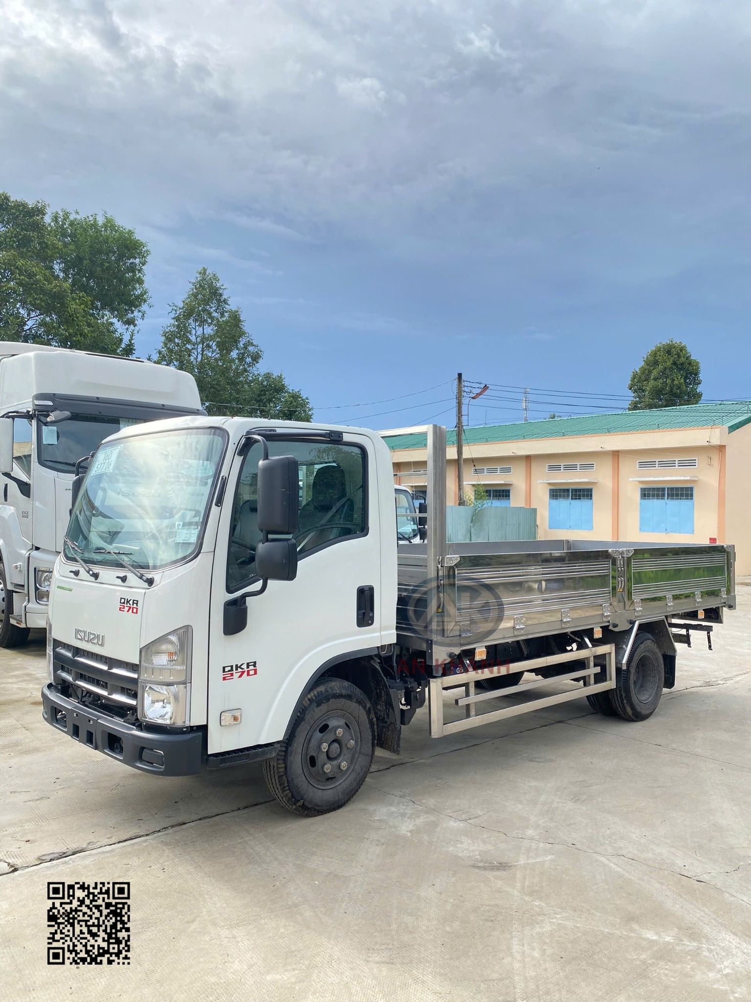  Isuzu QKR 270 Euro 5 Thùng Lửng Bửng Đúc Full Inox 